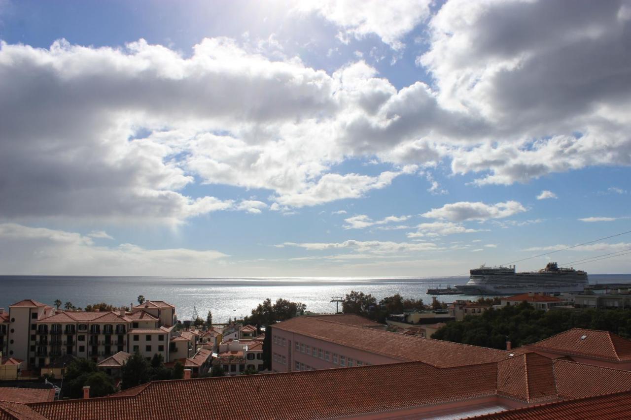 D Apartment - Your Home With Breathtaking Views Φουνκάλ Εξωτερικό φωτογραφία